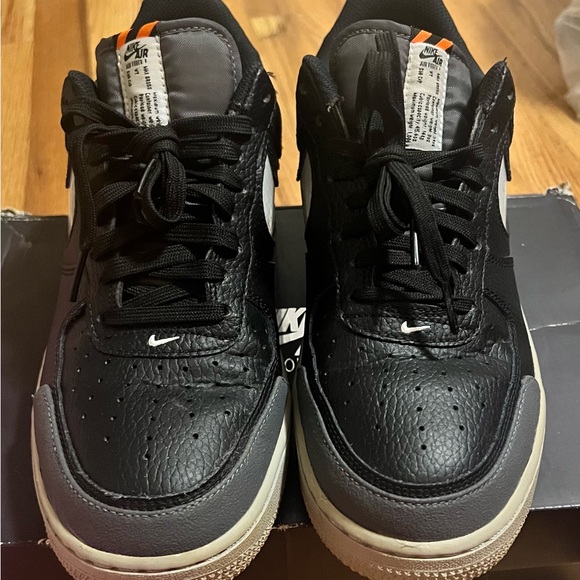 Men’s Air Force  1 “07” LV8 2 Black / Wolf Grey Size 8 - Picture 4 of 8